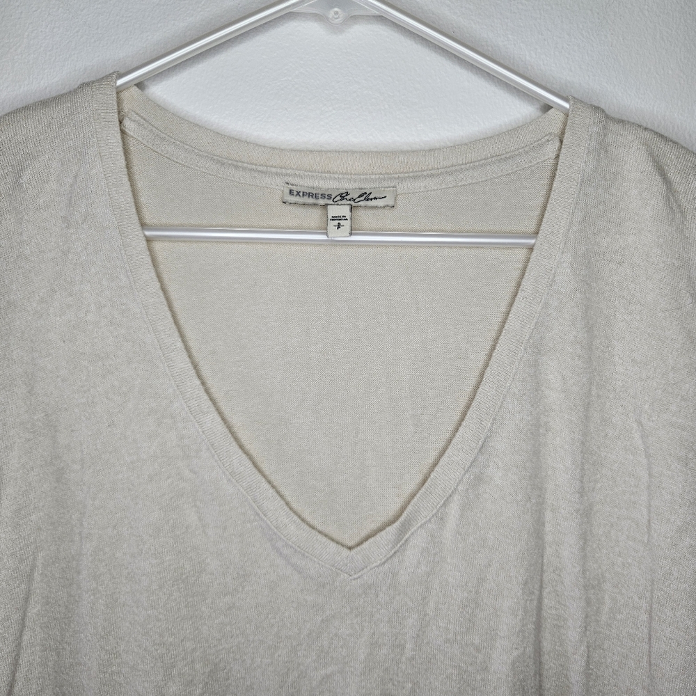 Express One Eleven Lightweight V-Neck Cream Sweater Sz S - Picture 6 of 7